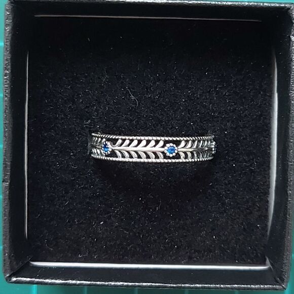 925 Sterling Silver Caesar Ring - Picture 4 of 11